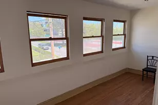 133 E Eaton St, Bridgeport, CT 06604 - Photo 11