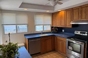 133 E Eaton St, Bridgeport, CT 06604 - Photo 3