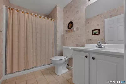 9 Henley Way #9, West Hartford, CT 06117 - Photo 17