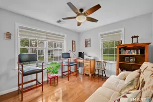 9 Henley Way, West Hartford, CT 06117 - Photo 15