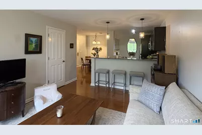 26 Schoolhouse Drive #405, West Hartford, CT 06110 - Photo 7