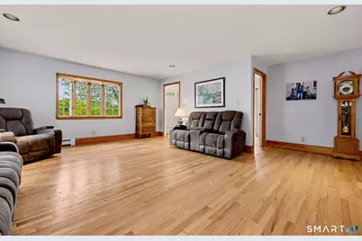 7 Merrill Road, Trumbull, CT 06611 - Photo 5