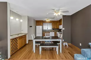 8 Dibble Hollow Ln, Windsor Locks, CT 06096 - Photo 7