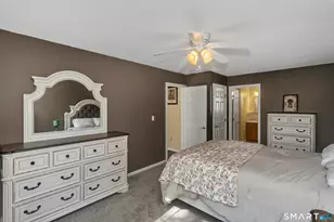 8 Dibble Hollow Ln, Windsor Locks, CT 06096 - Photo 15