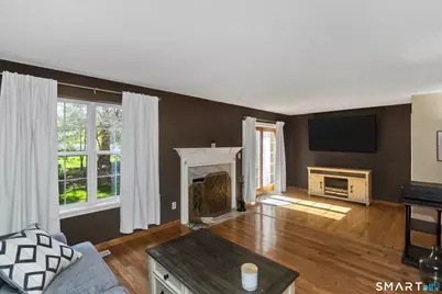8 Dibble Hollow Lane #8, Windsor Locks, CT 06096 - Photo 9