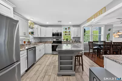 745 Montauk Avenue, New London, CT 06320 - Photo 11
