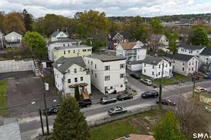 38 Green St, Waterbury, CT 06708 - Photo 5