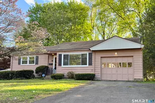 27 West St, Cromwell, CT 06416 - Photo 1