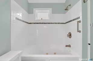 10 Trumbull St, Stonington, CT 06378 - Photo 25