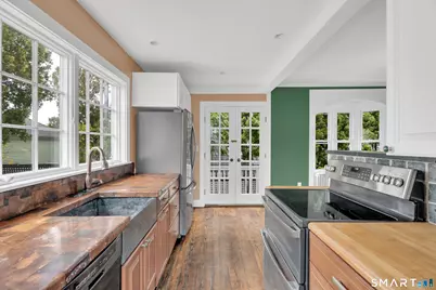 10 Trumbull Street, Stonington, CT 06378 - Photo 15