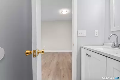 114 Lexington Avenue #H, New Haven, CT 06513 - Photo 9