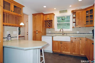 6 Hillside Court, Brookfield, CT 06804 - Photo 11