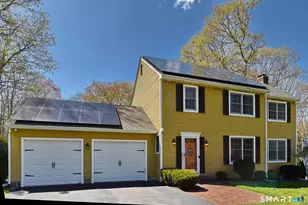 31 N Maple St, East Hampton, CT 06424 - Photo 3