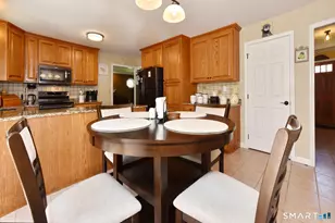 31 N Maple St, East Hampton, CT 06424 - Photo 7