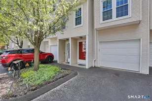 380 Hitchcock Rd, Waterbury, CT 06705 - Photo 3