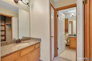 380 Hitchcock Rd, Waterbury, CT 06705 - Photo 17