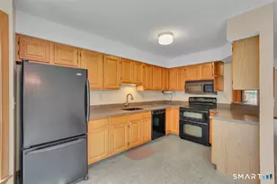380 Hitchcock Rd, Waterbury, CT 06705 - Photo 9
