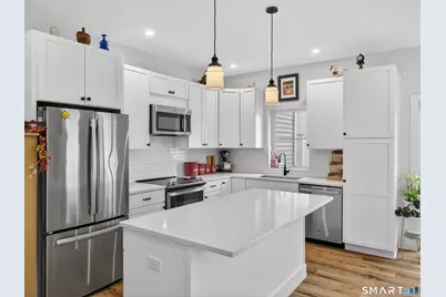 138 Boston Post Road #7, East Lyme, CT 06333 - Photo 3