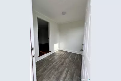 25 Ann Street, East Hartford, CT 06108 - Photo 17