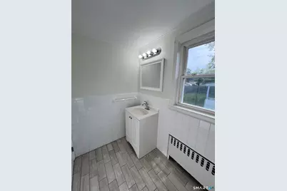 25 Ann Street, East Hartford, CT 06108 - Photo 11