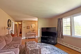 61 Cedarwood Dr, New Britain, CT 06052 - Photo 7
