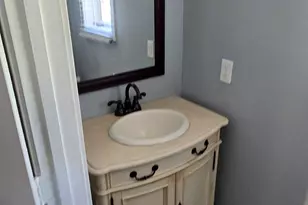54 Highlawn St, Waterbury, CT 06705 - Photo 13
