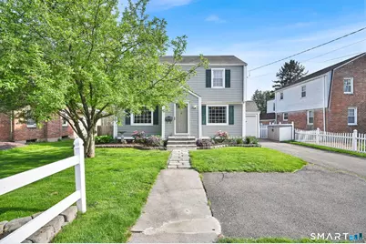 61 Cedar Street, Newington, CT 06111 - Photo 3