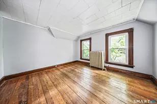 24 Maynard Ave, Waterbury, CT 06708 - Photo 23