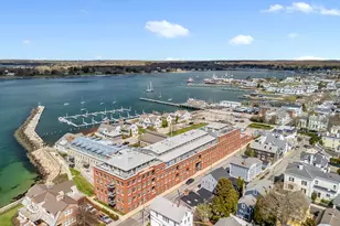 8 Stonington Commons, Stonington, CT 06378 - Photo 33