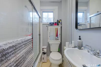 192 Knickerbocker Avenue, Stamford, CT 06907 - Photo 21