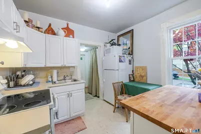 192 Knickerbocker Avenue, Stamford, CT 06907 - Photo 9
