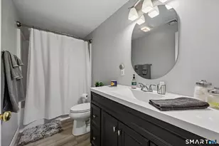 65 Perry St, Putnam, CT 06260 - Photo 17