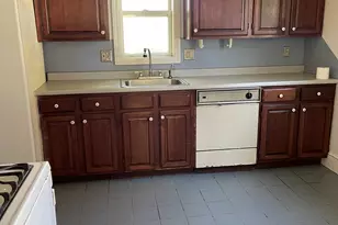 22 Carmel St, Hartford, CT 06106 - Photo 7