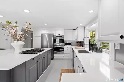 4 Wake Robin Road, Westport, CT 06880 - Photo 11