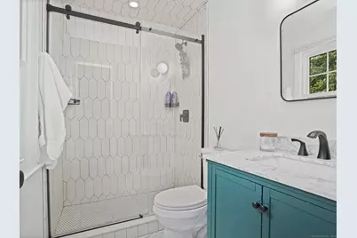 253 New Norwalk Road #5, New Canaan, CT 06840 - Photo 15