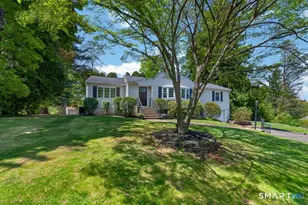 181 Crescent Cir, Cheshire, CT 06410 - Photo 3