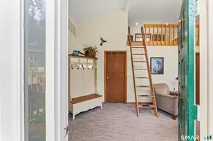 79 Algonquin Trl, Newtown, CT 06482 - Photo 5