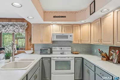 79 Algonquin Trail, Newtown, CT 06482 - Photo 23