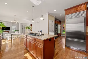10 Chapman Pl, Redding, CT 06896 - Photo 3