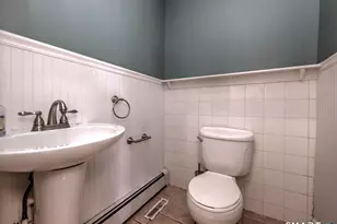 88 E Brown St, West Haven, CT 06516 - Photo 17
