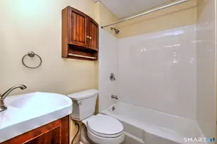 88 E Brown St, West Haven, CT 06516 - Photo 37