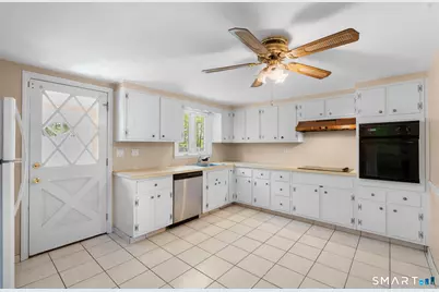 4 Bowen Road, North Haven, CT 06473 - Photo 31