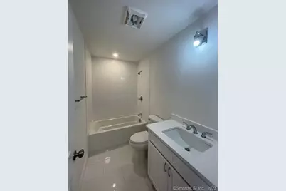 1686 Litchfield Turnpike #A, Woodbridge, CT 06525 - Photo 17