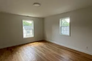 1686 Litchfield Turnpike, Woodbridge, CT 06525 - Photo 13