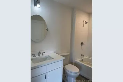 1686 Litchfield Turnpike #A, Woodbridge, CT 06525 - Photo 11