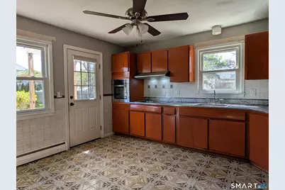 48 Amherst Street, Hartford, CT 06114 - Photo 11
