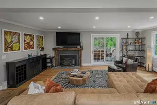 16 Twixt Hills Rd, Ridgefield, CT 06877 - Photo 5