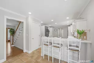 33 Club Cir, Stamford, CT 06905 - Photo 5