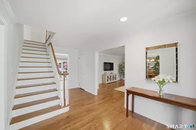 33 Club Circle, Stamford, CT 06905 - Photo 3