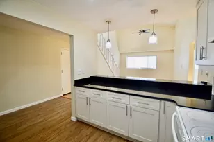 18 Amsterdam Ave, Bridgeport, CT 06606 - Photo 7